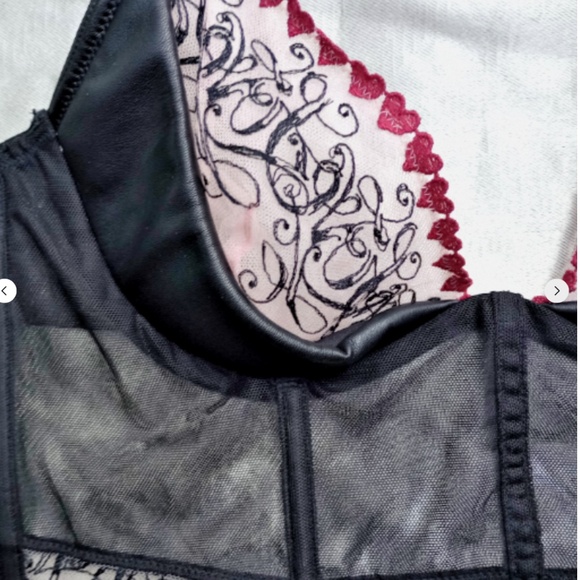 Victoria's Secret Love Letters faux leather embroidered lace bustier top sz36D - Picture 3 of 6